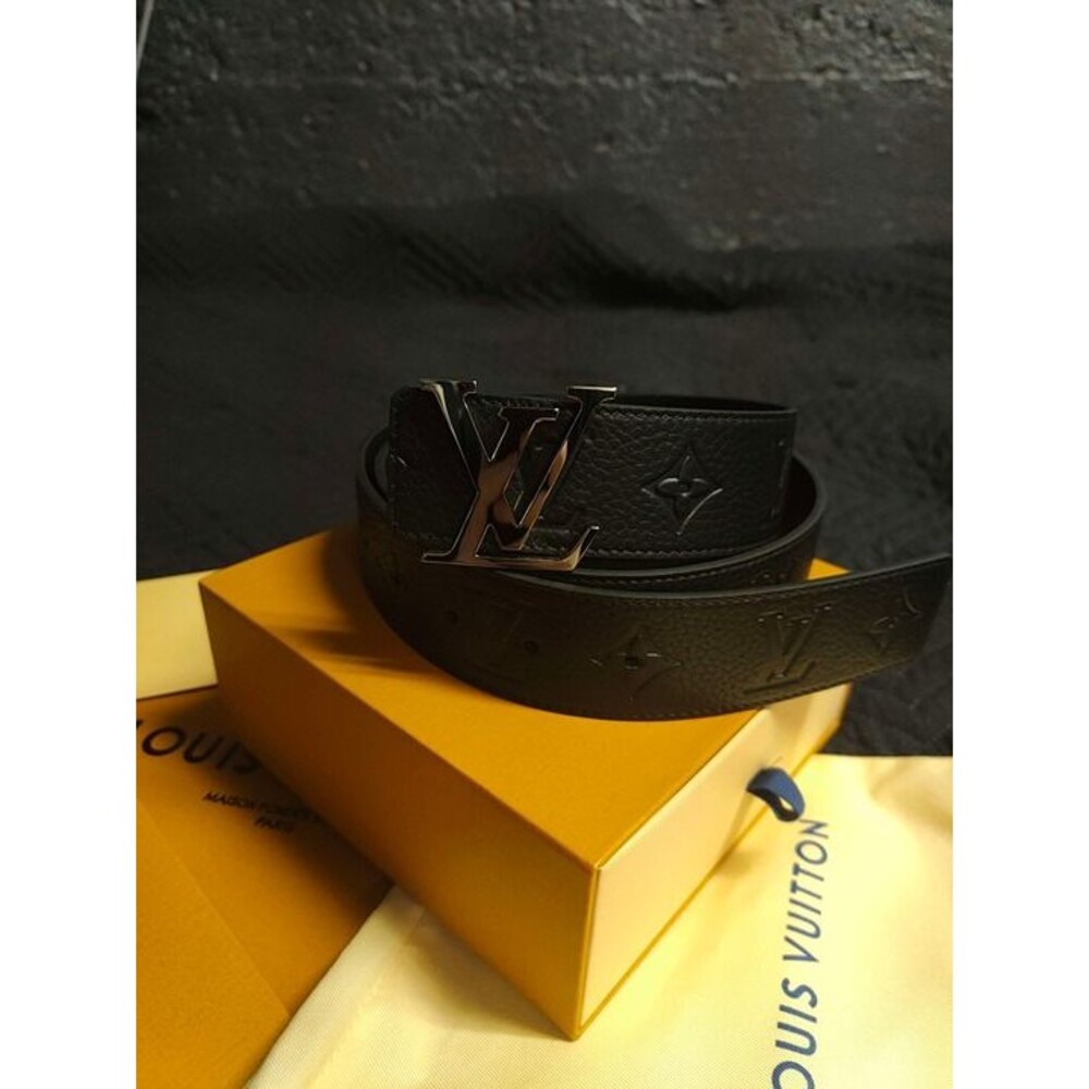 Louis Vuitton Belt- LV Initiales 40mm Reversible Belt